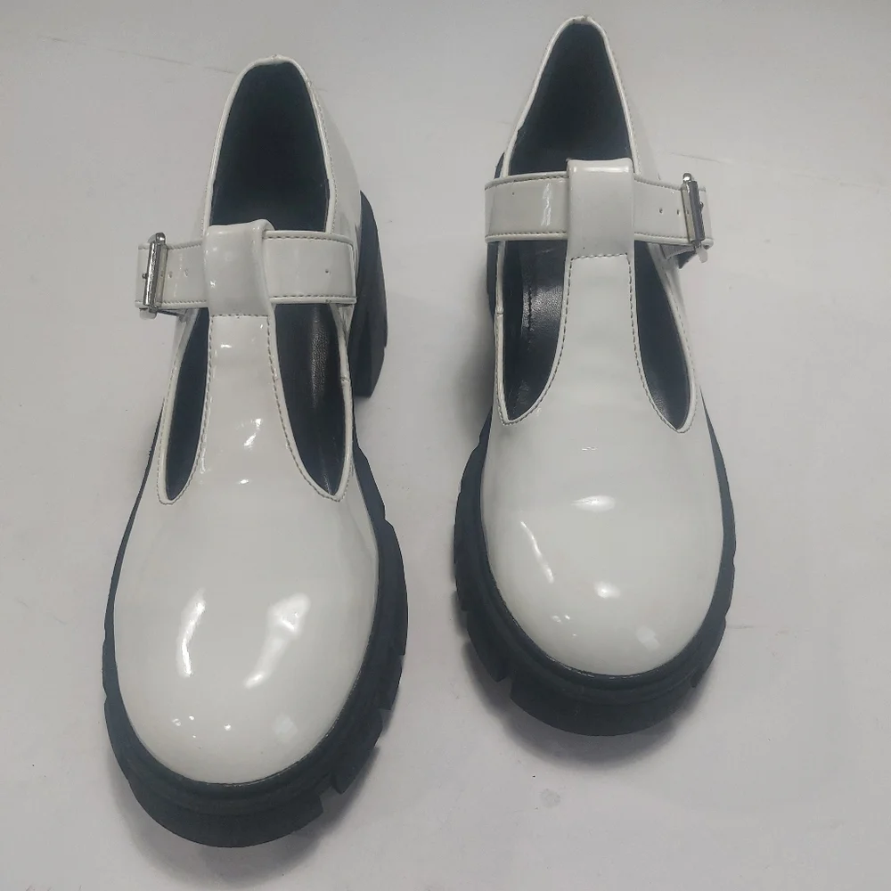 Women’s White Mary Jane Chunky Heel Shoes